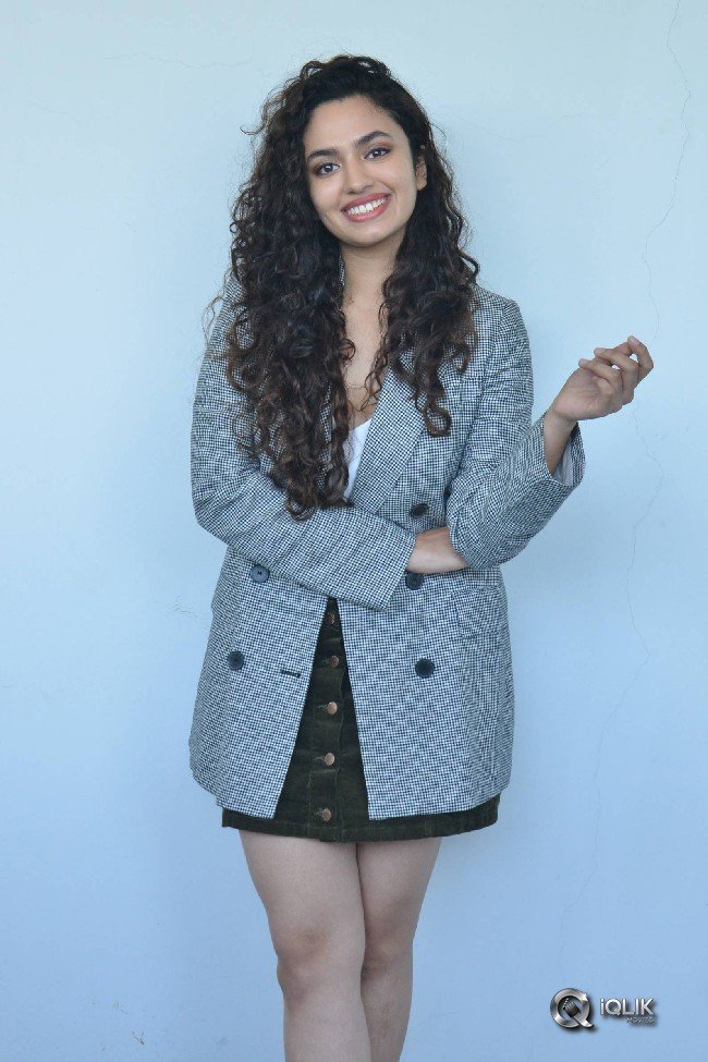 Malavika-Nair-New-Stills